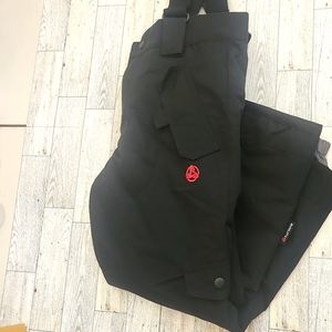 Snowboarding pants